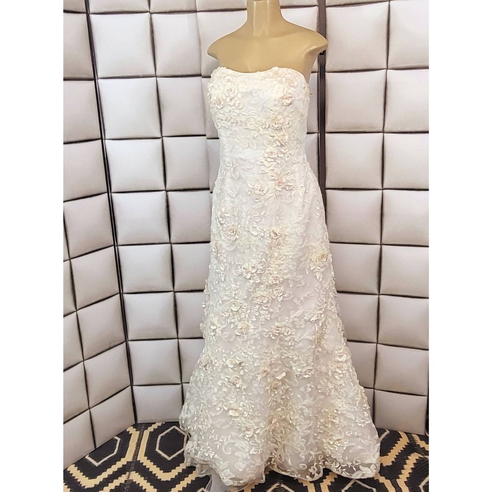 Oleg Cassini wedding gown - Picture 7 of 9
